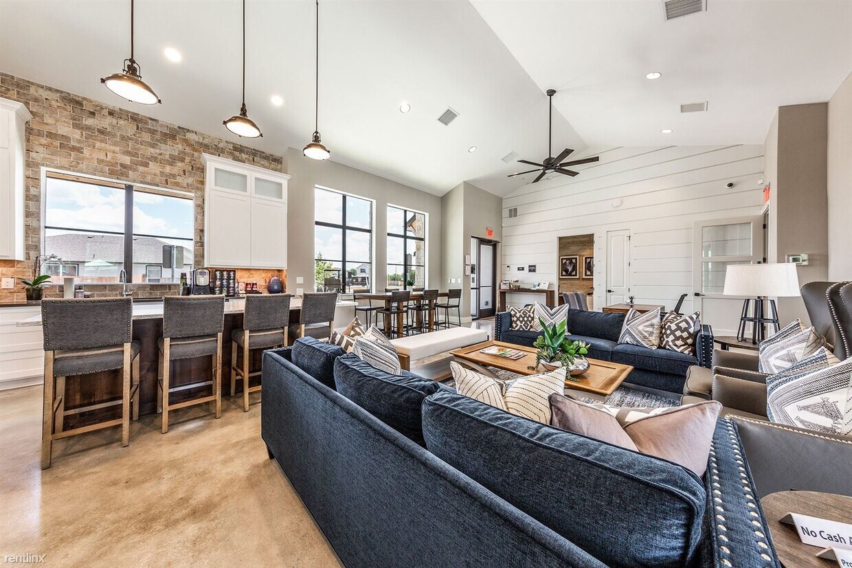 Foto principal - 3 br, 2 bath House - 1111 Beechtree Ln