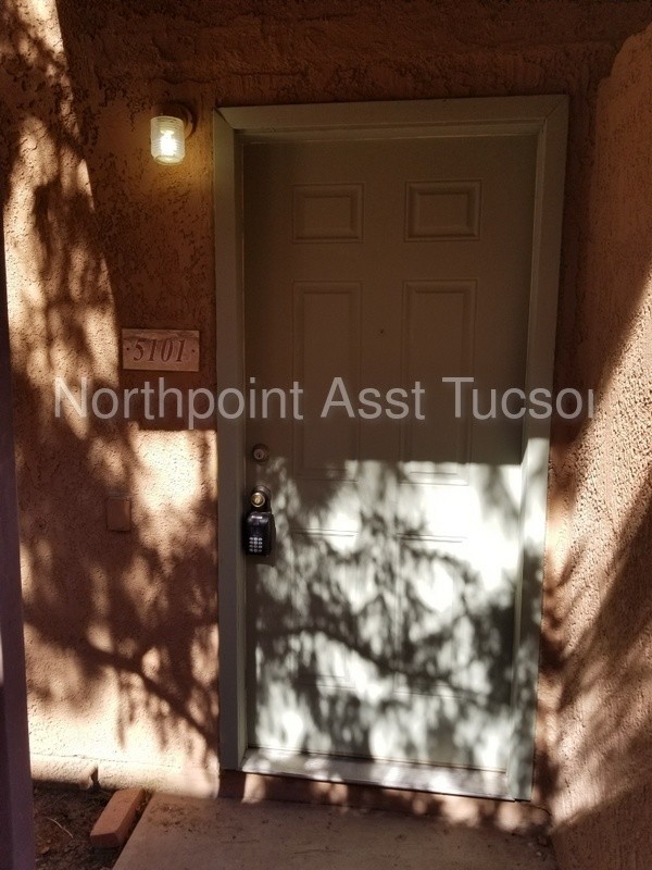 Foto del edificio - 2950 N Alvernon Way