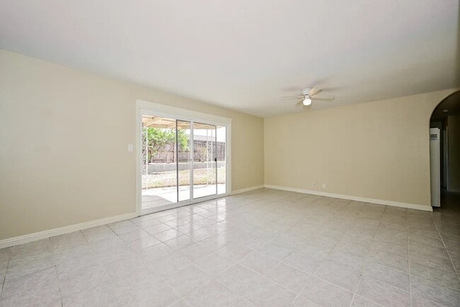 Foto del edificio - 450 Bard St