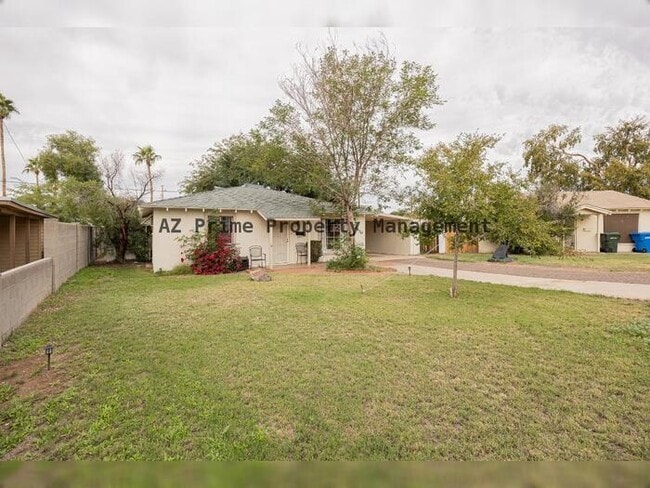 Building Photo - 9430 N 11th Pl