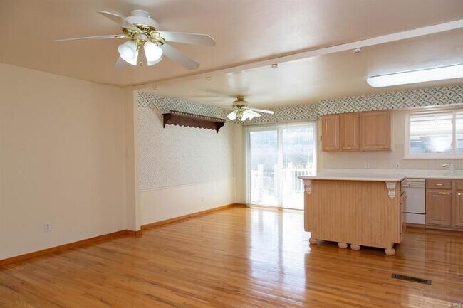 Foto del edificio - Fantastic 3bd/2ba home! Let yourself in!