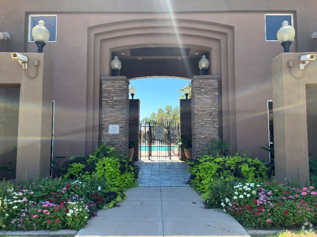 Building Photo - 7009 E Acoma Dr