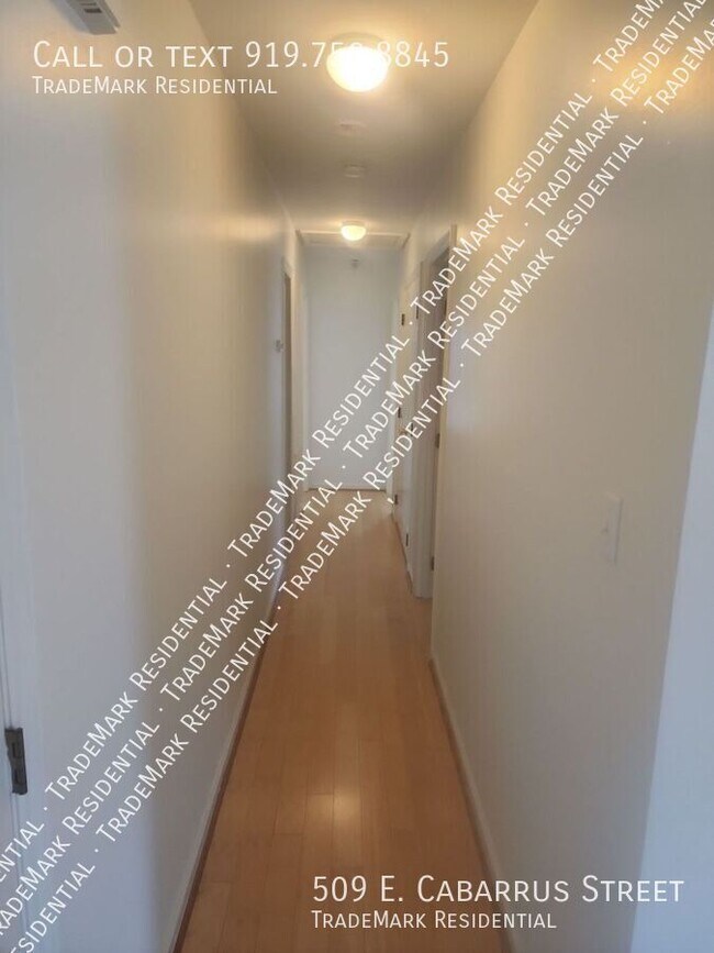 Foto del edificio - 509 E Cabarrus St