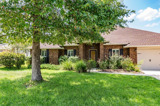 Building Photo - 4644 Chanan Dr