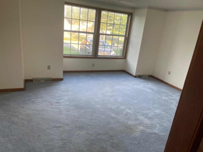 26 Rushford Ln, Buffalo, NY 14227 Room for Rent in Buffalo, NY