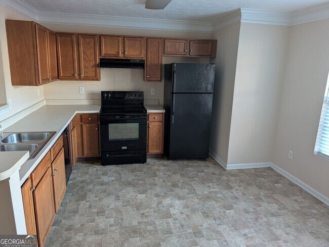 Foto del edificio - 144 Governor Ln