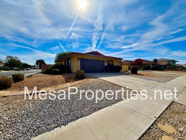 Building Photo - 13185 Rolling Ridge Dr