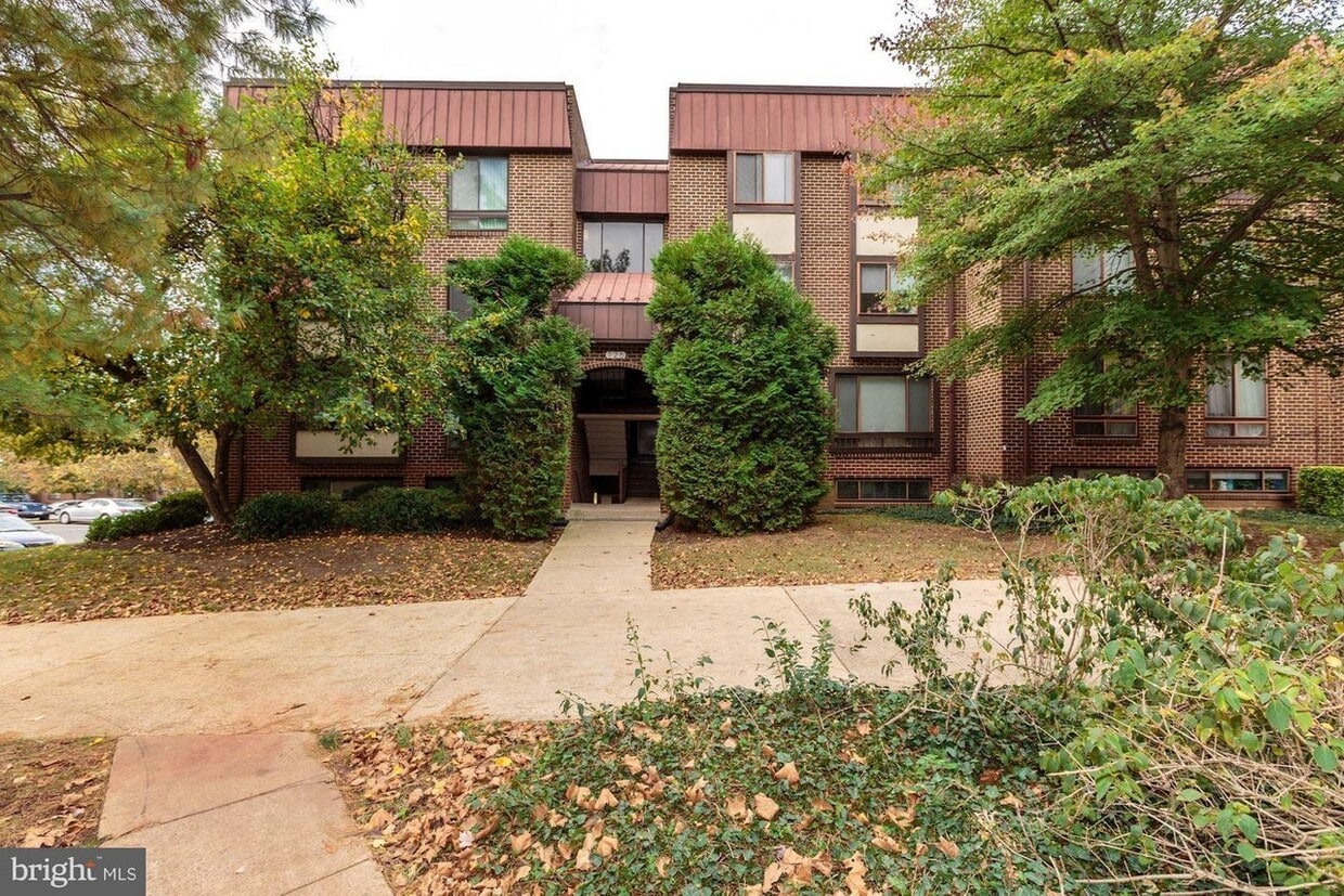 Foto principal - 126 Roberts Ln