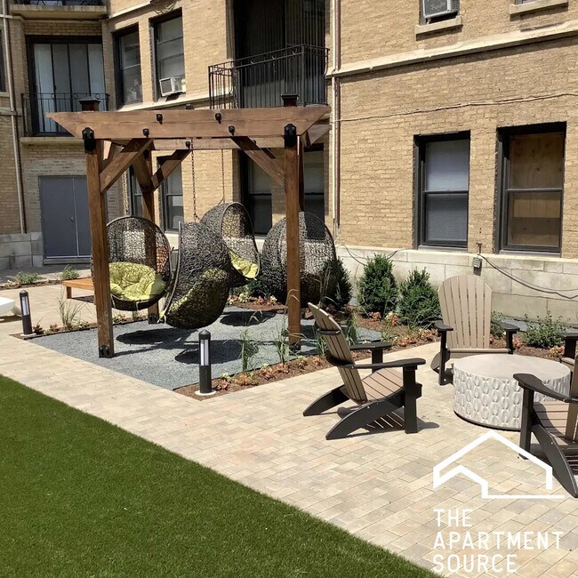 Foto del edificio - 4242 N Sheridan Rd