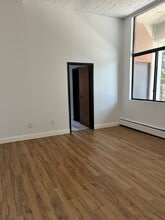 Building Photo - 35 Willow St Building Photo - 35 Willow St