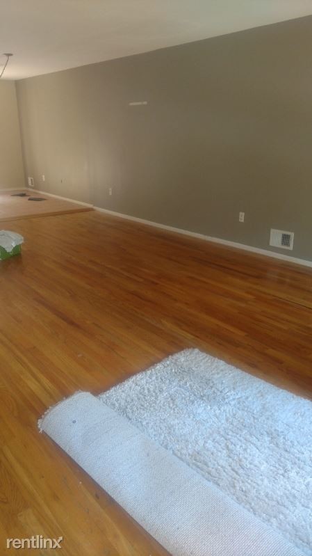 Foto del edificio - 2 br, 1 bath Townhome - 66 Wilbur St