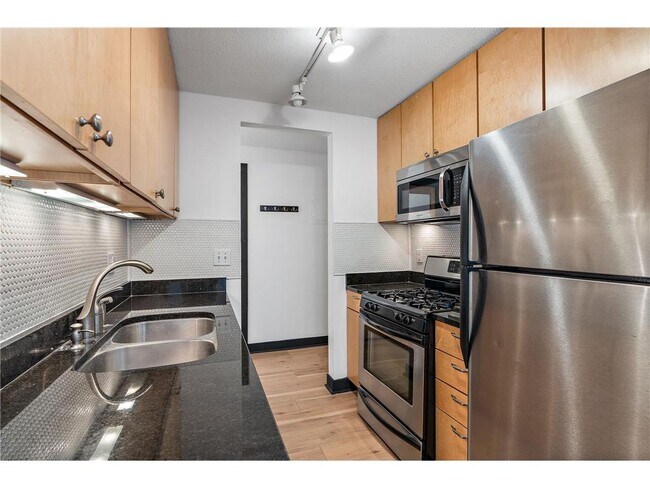 Foto del edificio - 2800 W 44th St