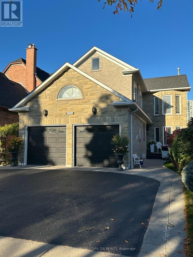 Building Photo - 4326 Mayflower Dr