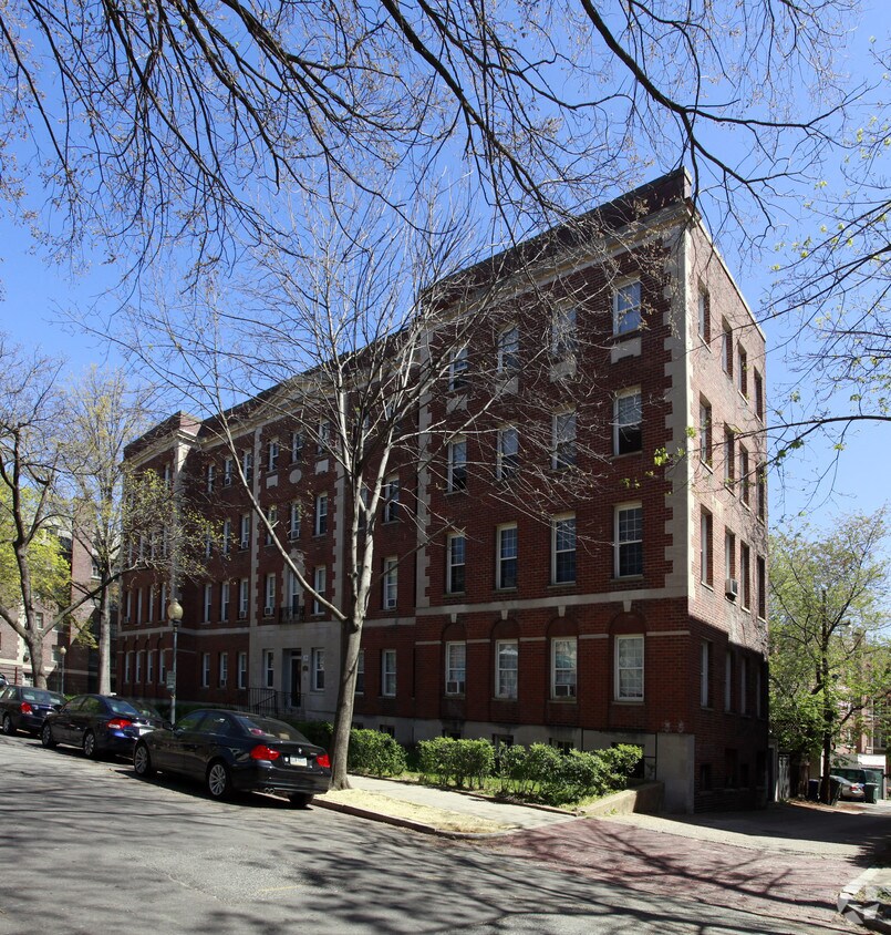 Foto del edificio - 2839 27th St NW