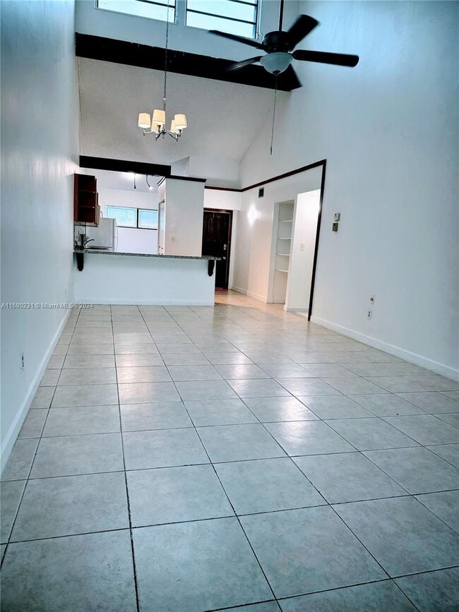 Building Photo - 1749 NW 72nd Ave
