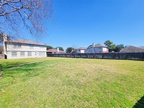 Building Photo - 20839 Beech Tree Dr