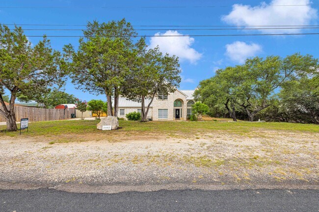 Building Photo - Dream property with Texas Hill Country vie...