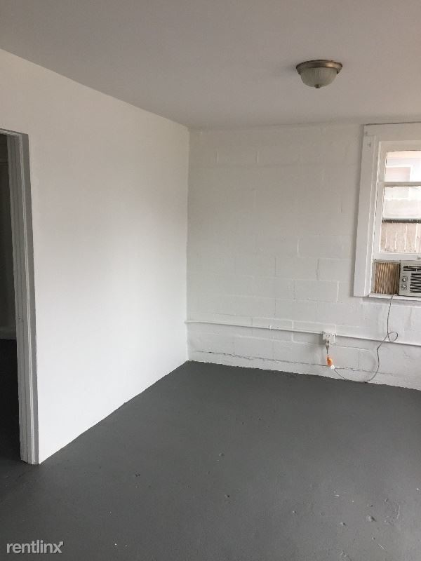 Building Photo - 509 Harvey Ave