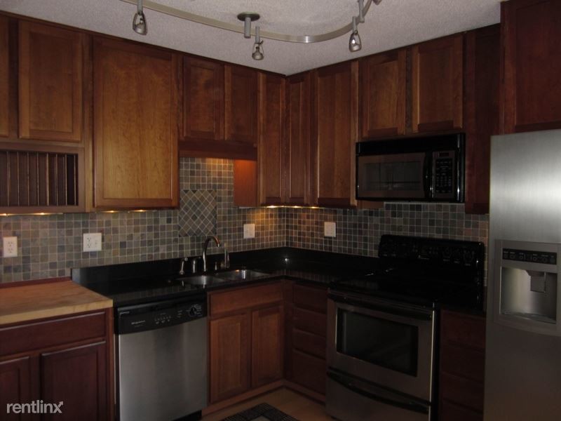 Foto principal - 821 Douglas Ave