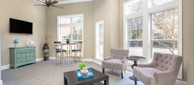 Colonial Grand at Research Park Apartments Durham, NC