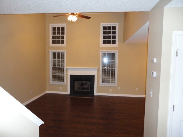 Foto del edificio - 505 Westminster Dr