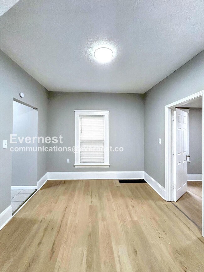 Foto del edificio - 18709 Arrowhead Ave