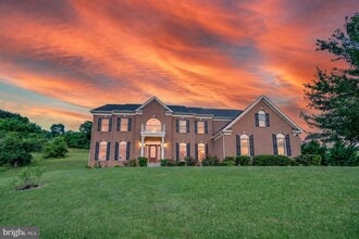 Building Photo - 15000 Barlow Dr