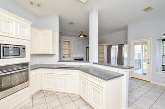 Building Photo - 3202 Shadowchase Ct