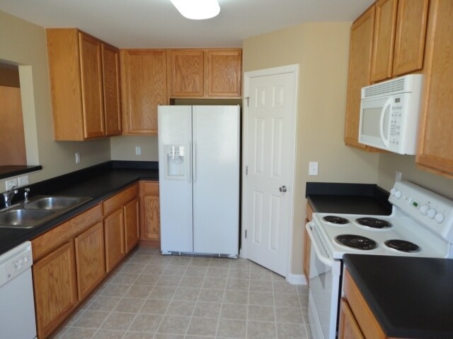 Foto del edificio - 501 Timber Meadow Lake Dr