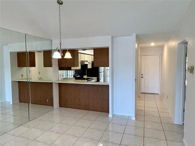 Building Photo - 6519 Spring Flower Dr