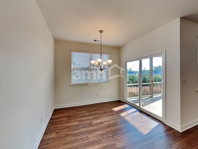 Building Photo - 5125 Staten Ln