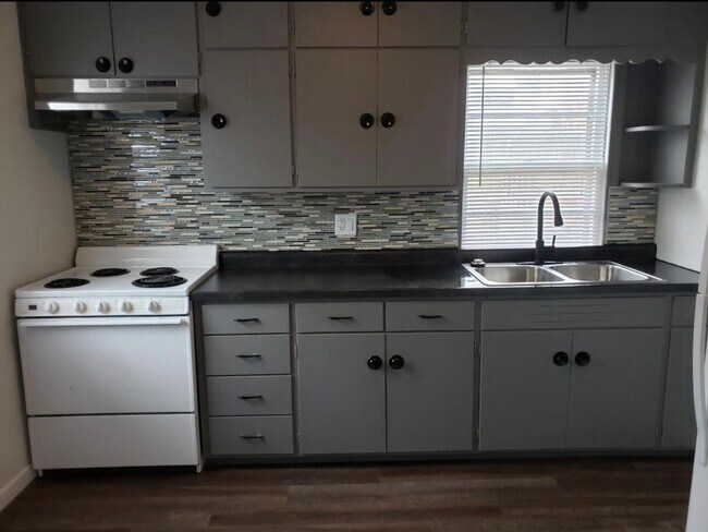 Foto del edificio - 1510 Francis St