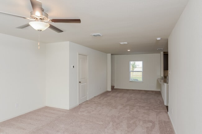 Building Photo - 7221 Jebson Pass, San Antonio, TX