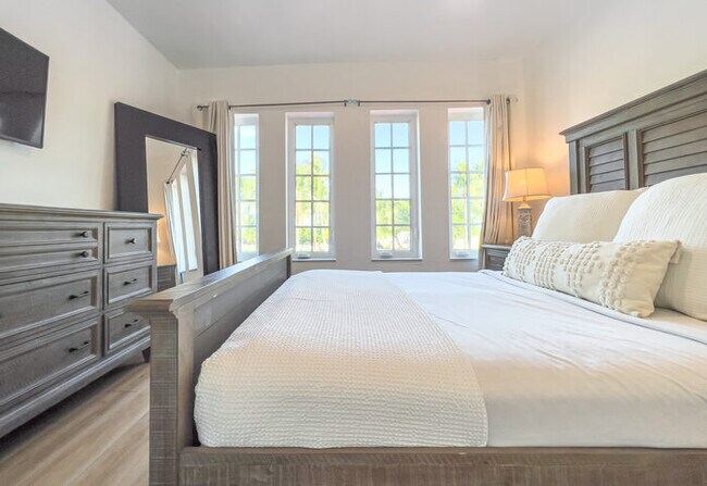 Foto del edificio - Meet Me On Ocean Dr - Cozy Stay Steps From...