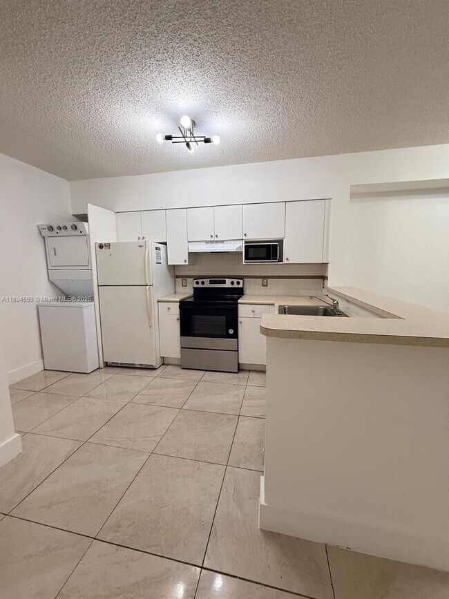 Foto del edificio - 5091 NW 7th St