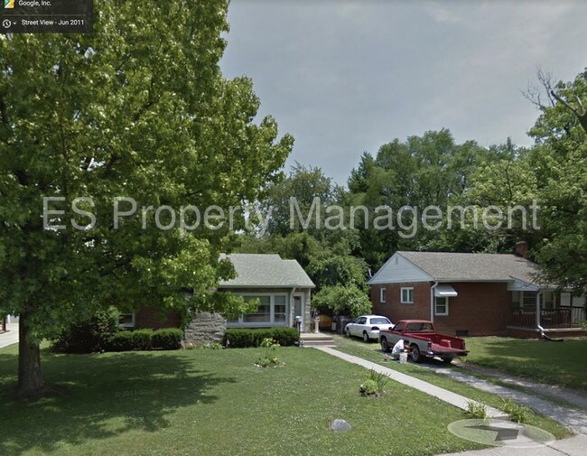 Building Photo - 1819 N Leland Ave