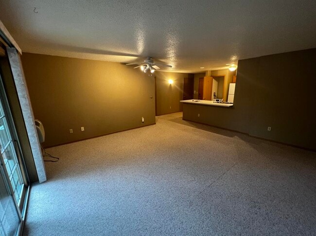 Building Photo - 9748 Island Estates Pl