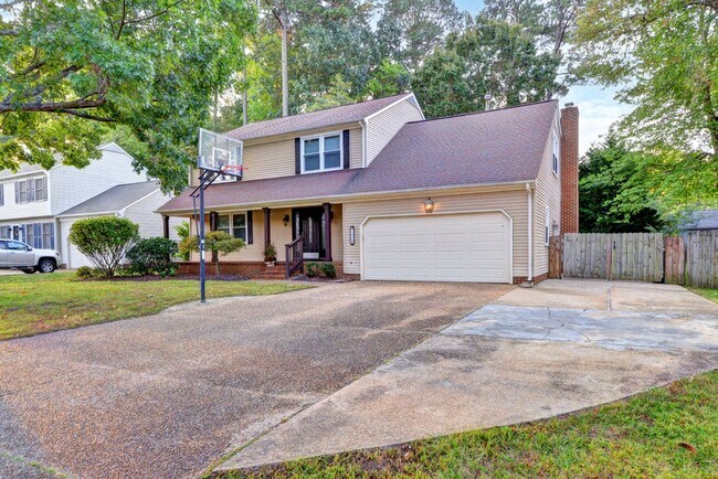 Foto del edificio - Beautiful home in Tabb Lakes.