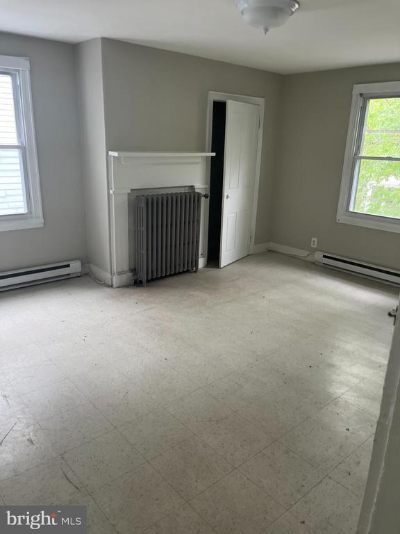 76 S Giles St, Bridgeton, NJ 08302 Room for Rent in Bridgeton, NJ