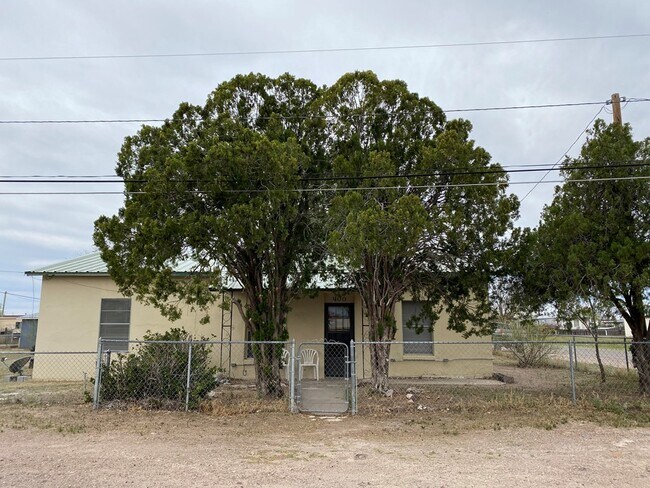 Foto del edificio - 400 S Yale St
