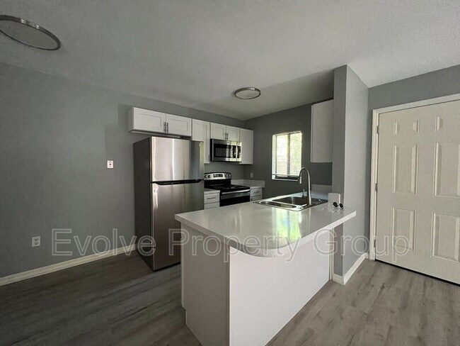 Foto del edificio - 4955 Orange Blvd