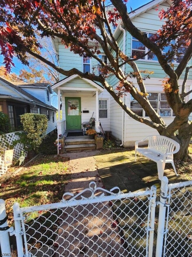 Building Photo - 71 Irving Terrace