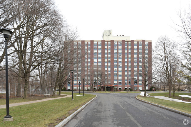 Building Photo - Schwartz Towers