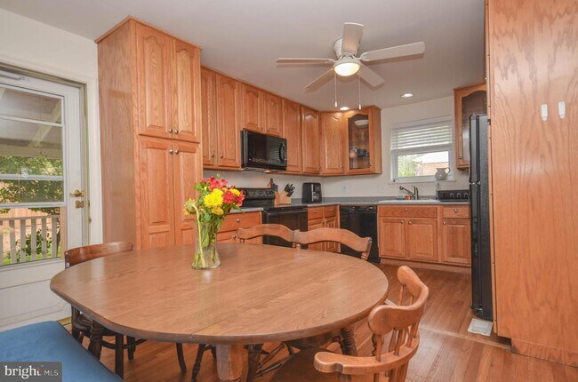 Foto del edificio - 12907 Crisfield Rd