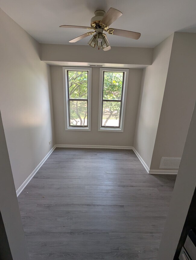 Dining Room - 2214 Country Club Dr