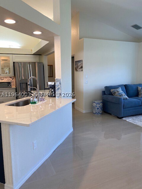 Building Photo - 1076 Rotonda
