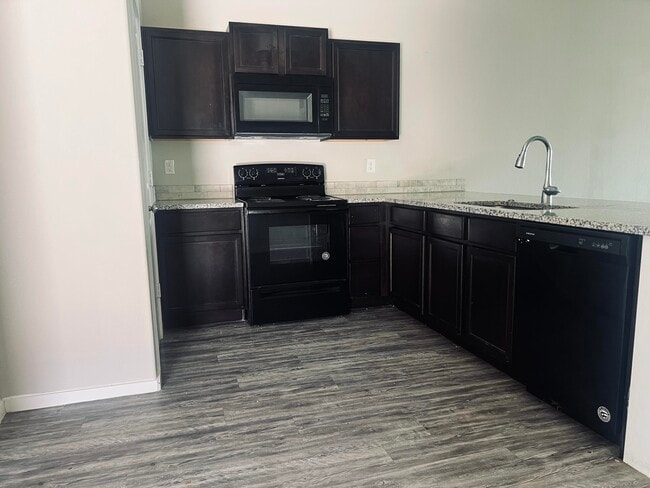 Building Photo - 1637 133rd St