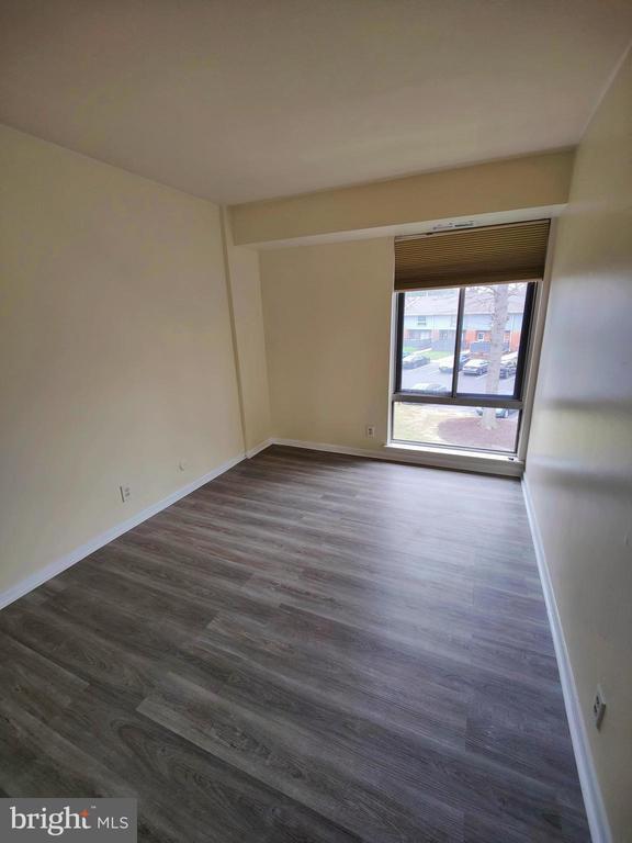 116 Van Buren Rd Unit 12, Voorhees Township, NJ 08043 Room for Rent