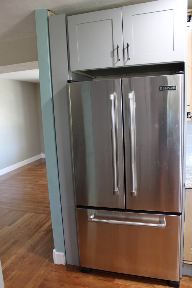 Kitchen - 10147 W Fremont Pl