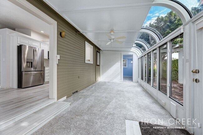 Building Photo - 55+ COMMUNITY –  2 Bed, 2 Bath + Office & ...